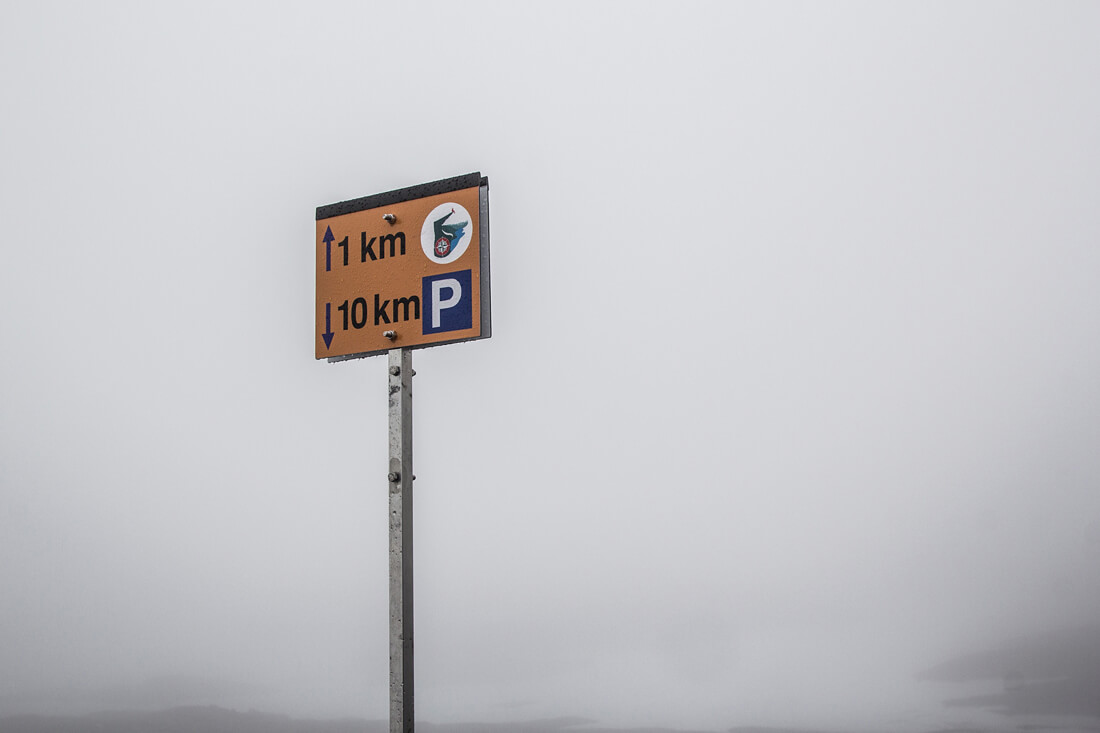 Norwegia Trolltunga tablica na szlaku